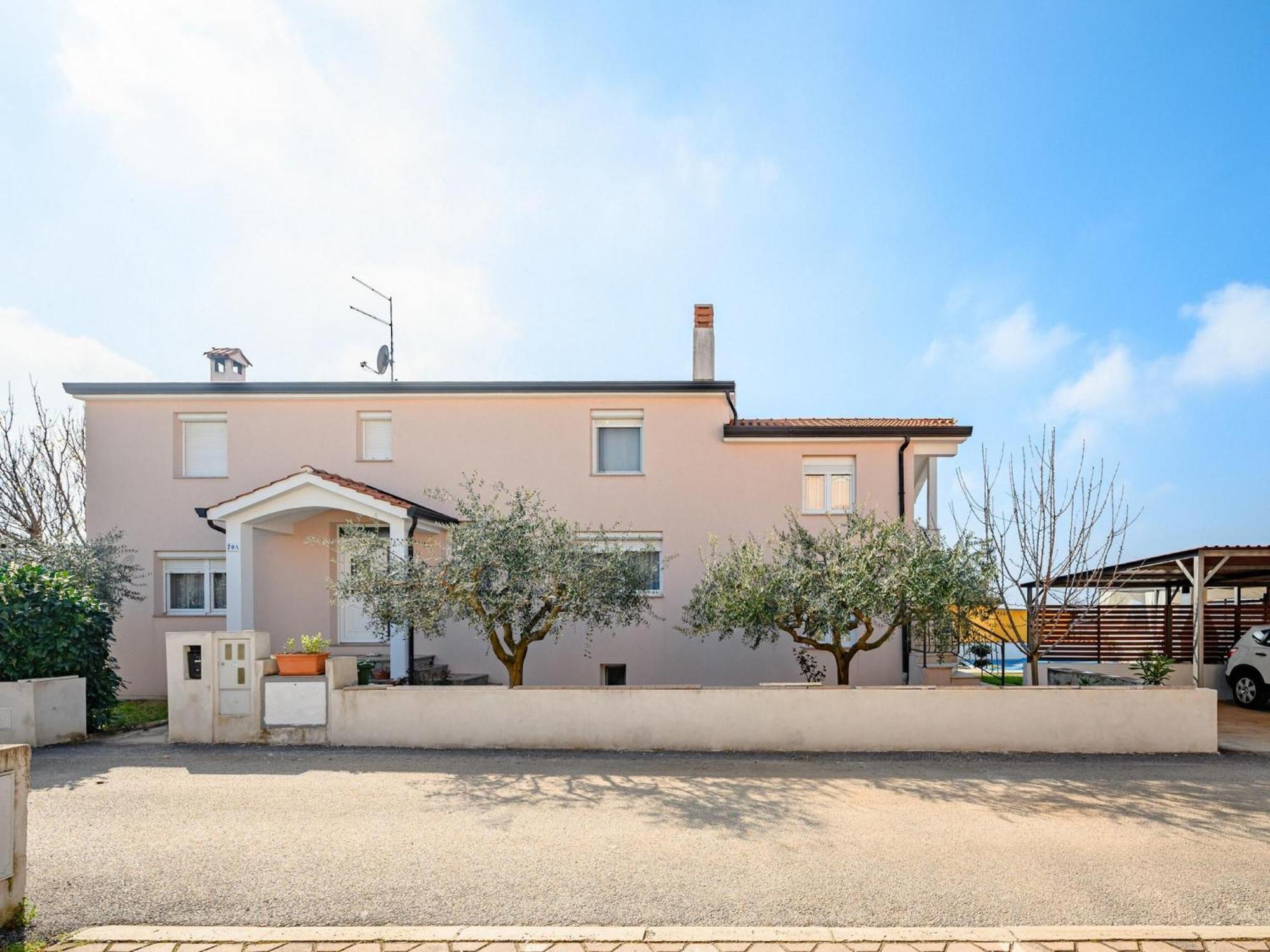 Beautiful With Parking Space Apartment